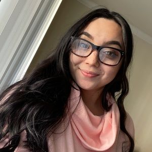 Meet your Posher, Kimberly